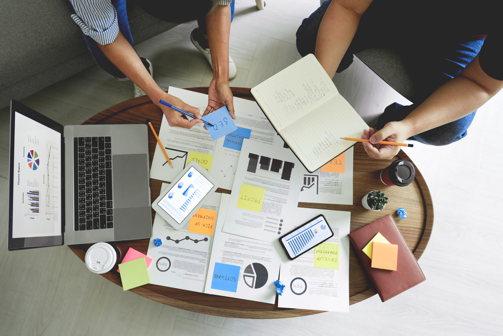 Team Collaboration Unleashed: Maximizing Productivity with GeniusQR